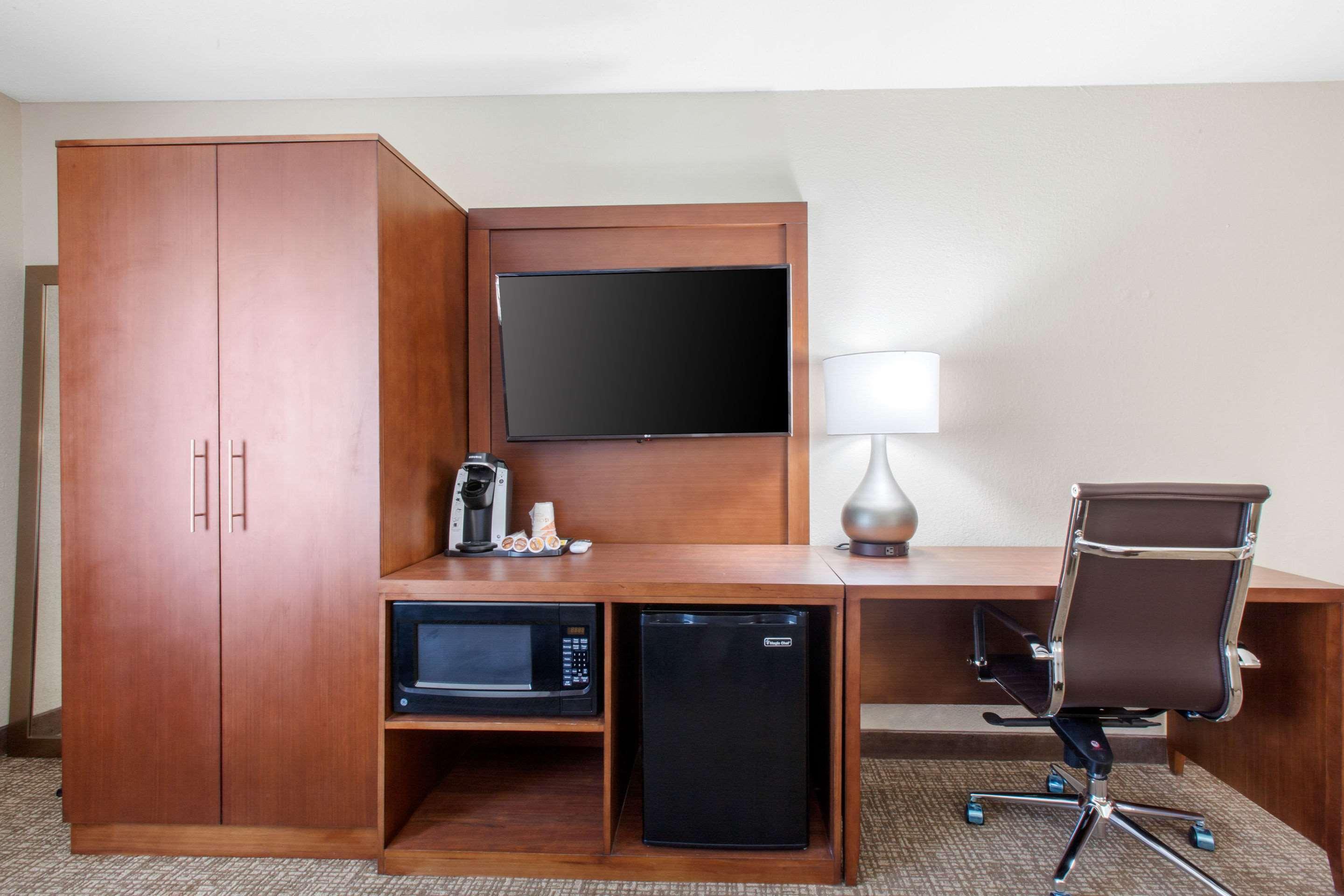 Comfort Inn & Suites Pinetop Show Low Lakeside Екстериор снимка
