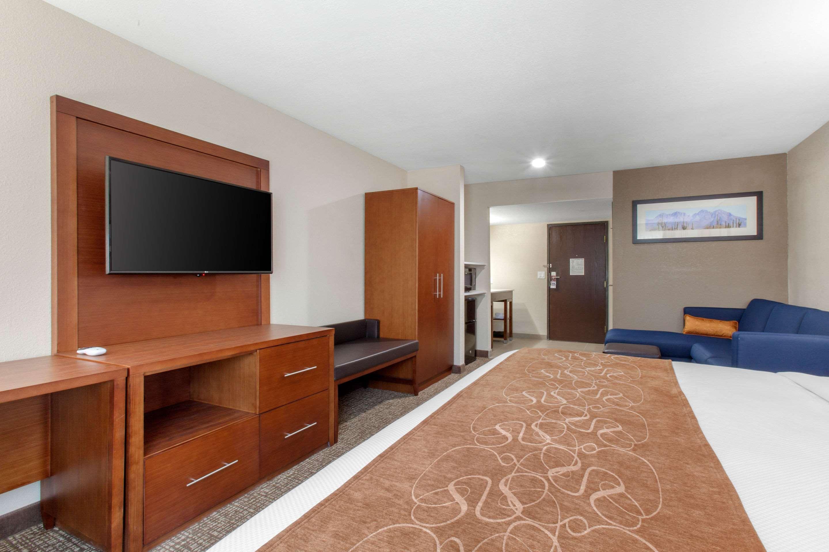 Comfort Inn & Suites Pinetop Show Low Lakeside Екстериор снимка