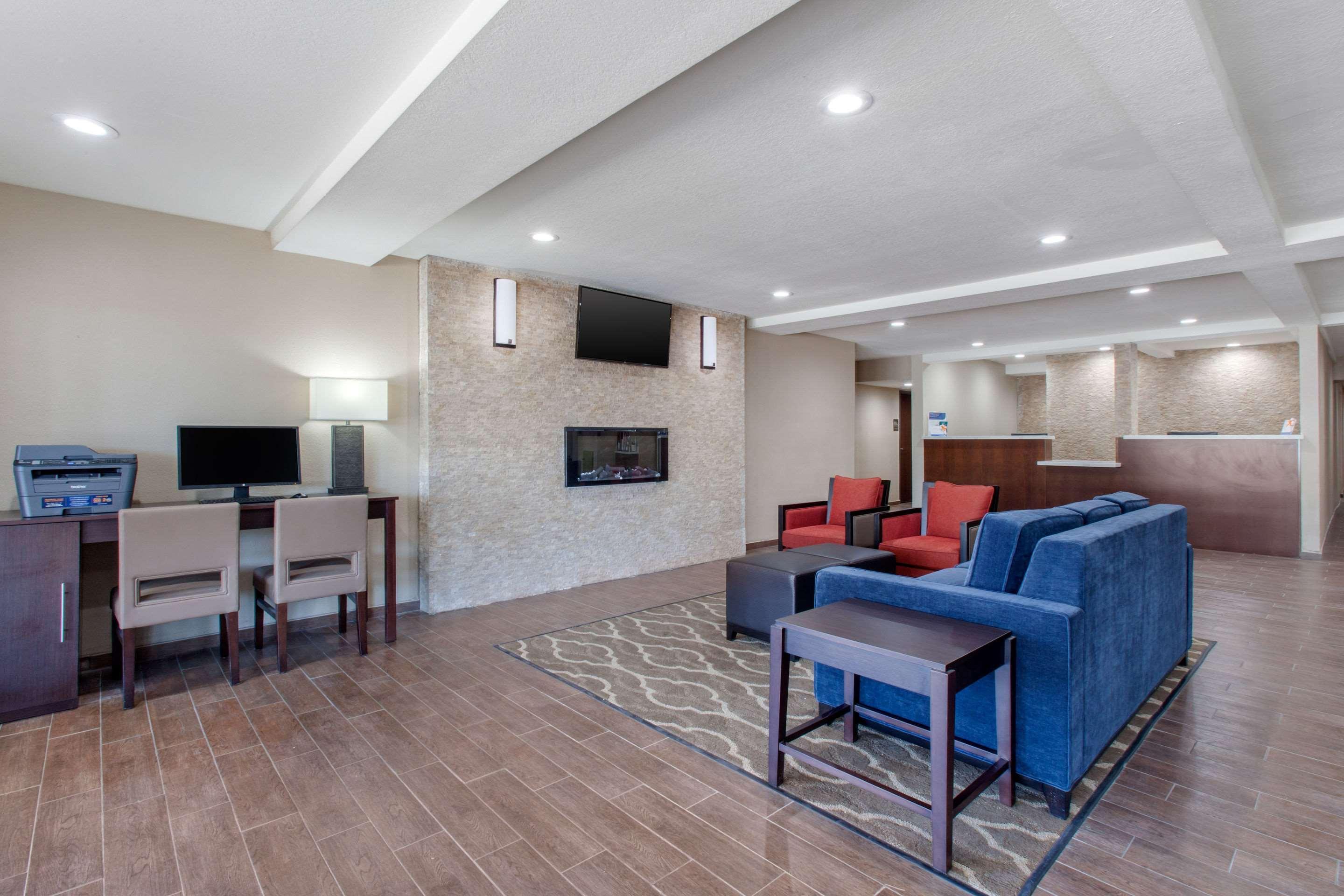 Comfort Inn & Suites Pinetop Show Low Lakeside Екстериор снимка