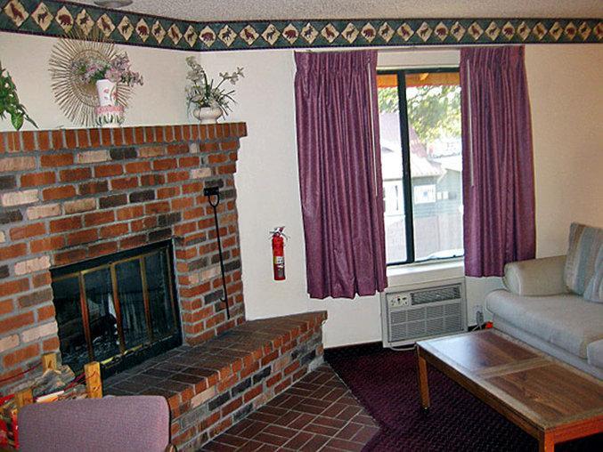 Comfort Inn & Suites Pinetop Show Low Lakeside Екстериор снимка